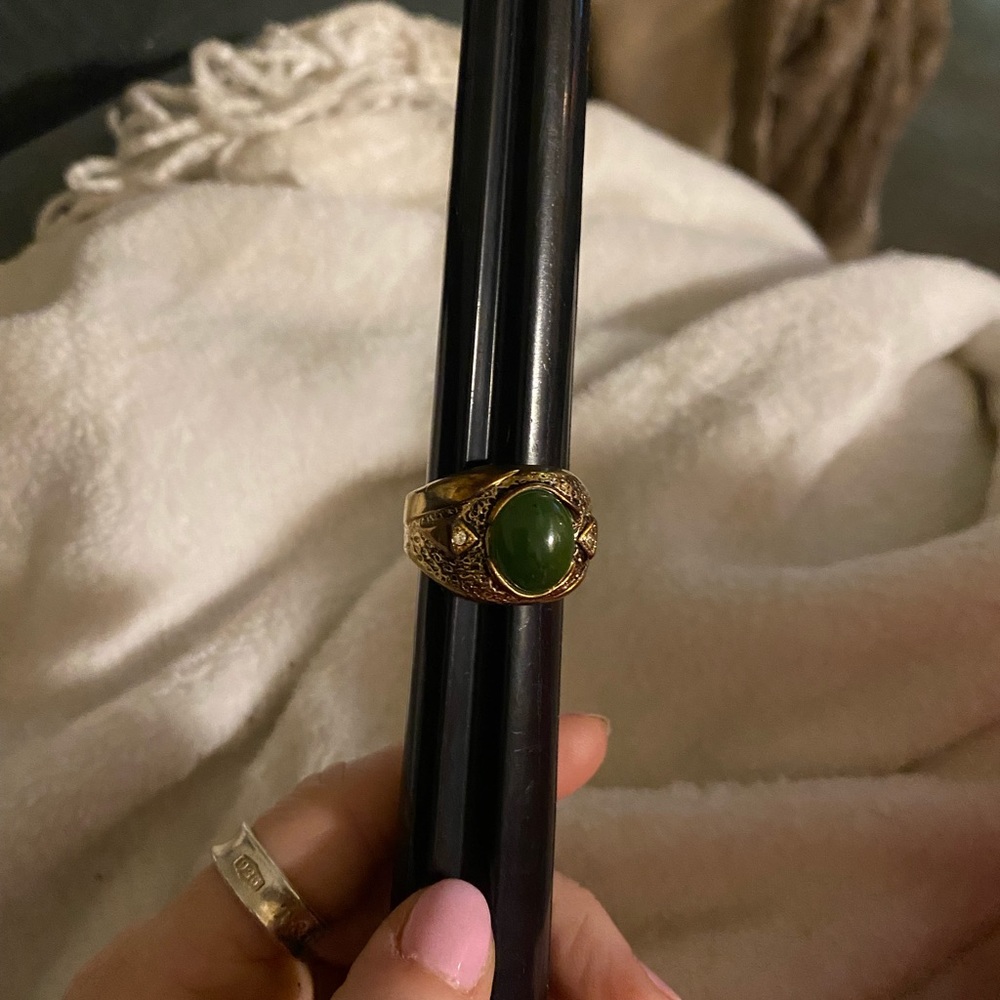 Vintage Jade 18k HGE Gold Ring